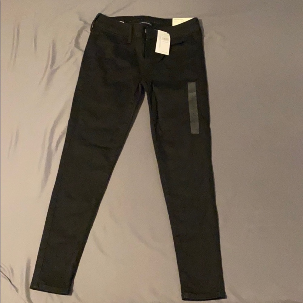 Never Worn Black American Eagle Jeans Size 2 Sh.